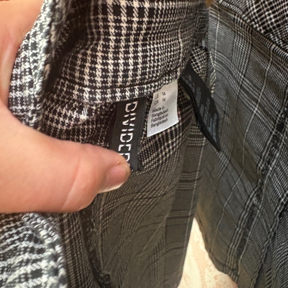 Plaid Zip-Front Pinafore Dress - Picture 9 of 9